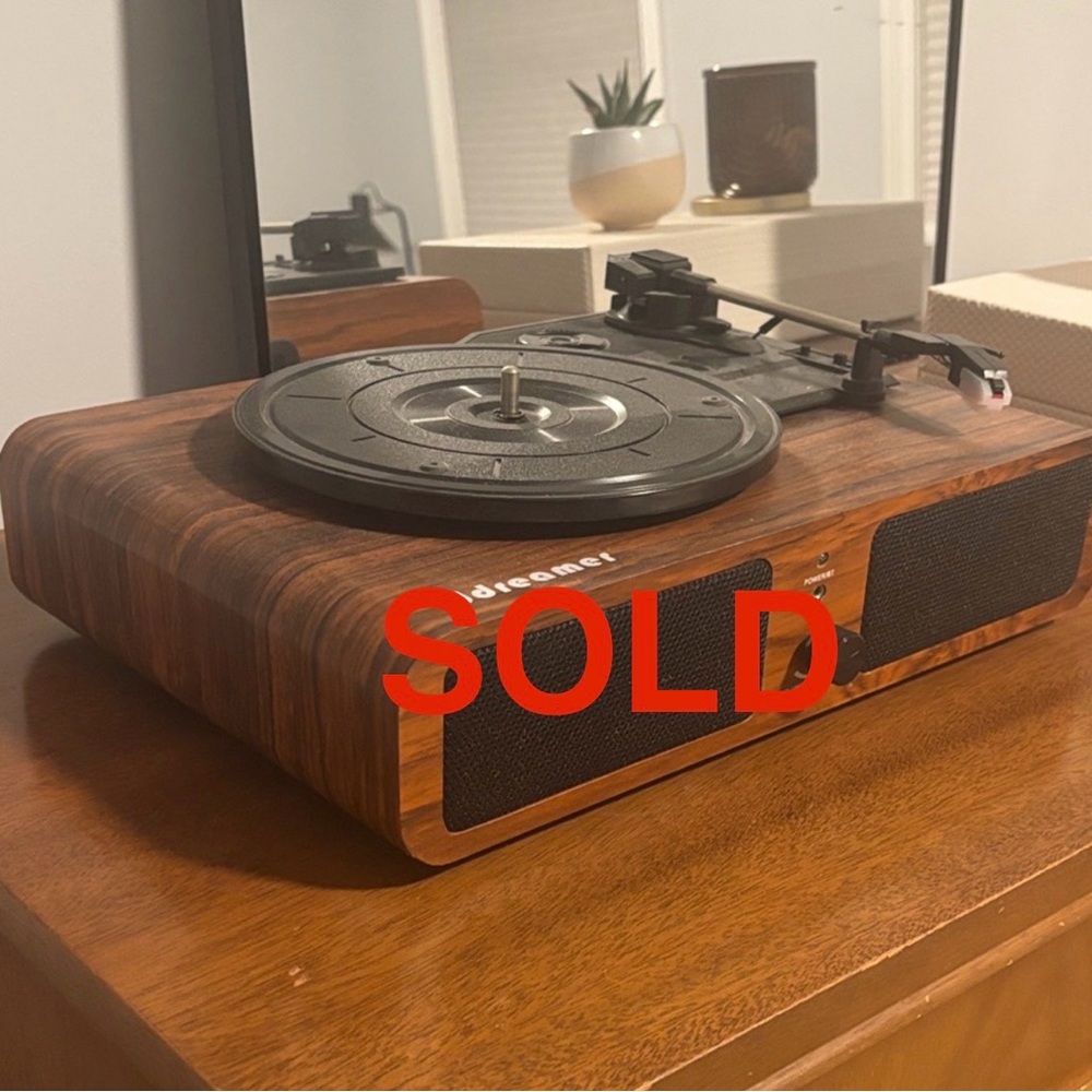 Udreamer Wood Finish Turntable Record Player with Bluetooth